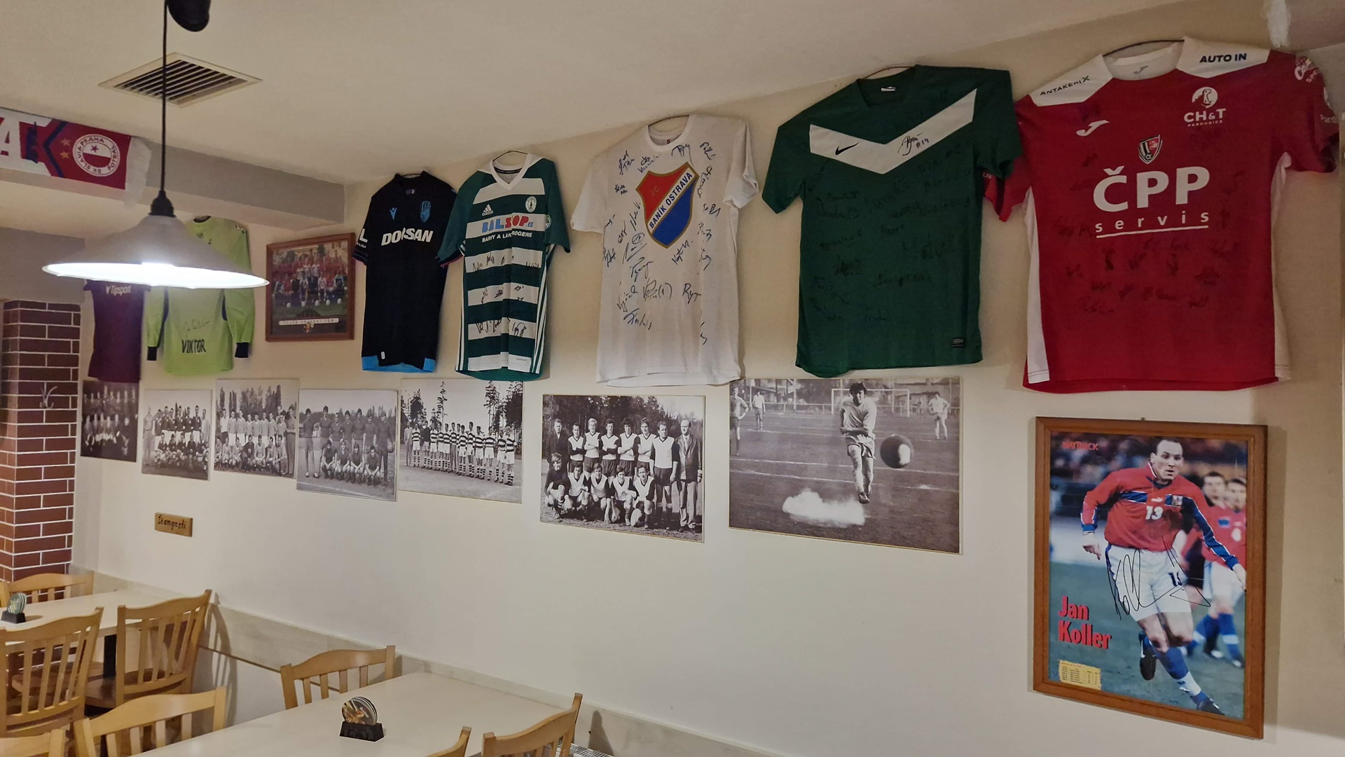 Restaurace Na Hřišti Újezd nad Lesy Restaurace Na Hřišti Újezd nad Lesy